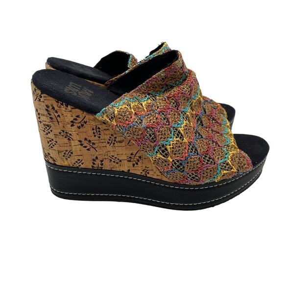 Muk Luks Women's Payton Platform Wedge Sandal Size 8 Slip On Colorful Woven - Picture 1 of 10